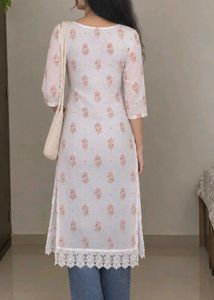 Charming White Floral Print Kurta