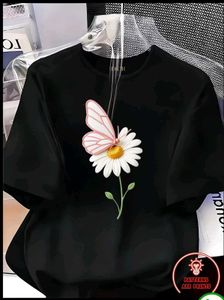 Cute♥️ Butterfly Daisy Black T-Shirt