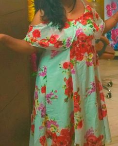 Chic Floral Cold Shoulder Maxi Dress