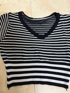 V Neck Crop Top