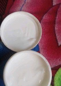Nivea Soft Light Moisturizing Cream
