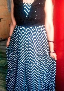 Stunning Navy & White Chevron Maxi Dress