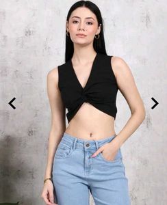 Black Sleeveless Crop Top