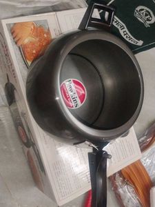 Hawkins Contura Pressure Cooker