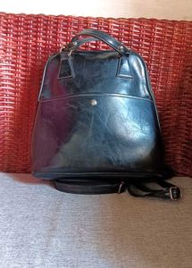 Chic Black Faux Leather Handbag