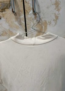 white Short Sleeve T-Shirt