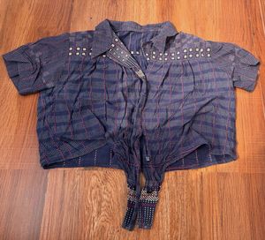 Crop Shirt Tie Up