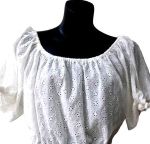 Chick White Top