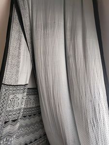 Crepe saree With Unstitched Blouse Piece Attached