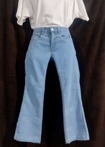Light Wash Flared Jeans
