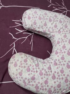 Lulamom Nursing Pillow with 2 Cotton Covers