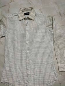 Men's Classic Plaid Button-Up Shirt