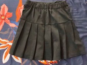 Red top with Black Skirt (Stretchable)