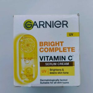 Garnier Vitamin C Serum Cream