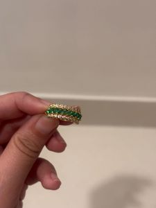 Sparkling Emerald and Diamond Ring
