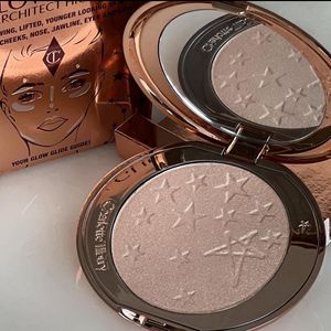 Charlotte Tilbury Glow Glide Highlighter