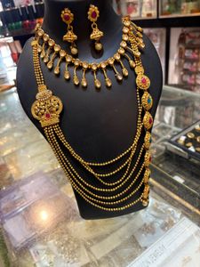Exquisite Gold Plated Kundan Necklace Set with Ear