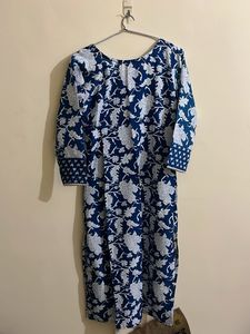 Blue &amp; White Floral Print Kurta