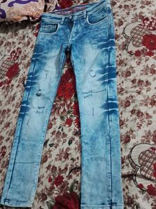 Stylish Blue Wash Jeans