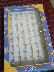 Arti Finger Ring Set