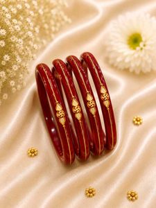 Sidhhi Gold Taar Red Bangles with Detailing