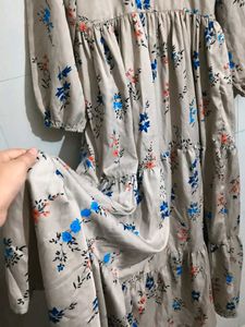 Flowy Floral Print Maxi Dress