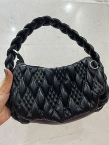 Chic Black Quilted Shoulder Bag