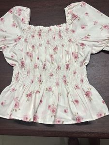 Floral Smocked Puff Sleeve Top