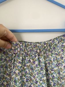 A-line skirt with slit