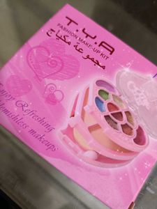 T.Y.A Fashion Make-Up Kit