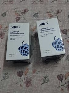 Plum PeptiCharge Rejuvenating Creme