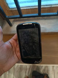 Used broken Mobile Phone