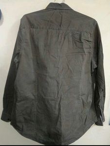 Men's Classic Olive Green Button-Up Shirt