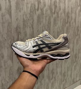 Asics Gel-Kayano 14