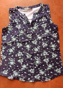 Floral Print Sleeveless Top