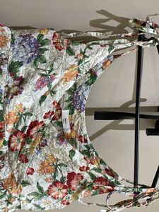 Floral Tie-Strap Peplum Top