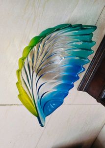 Colorful Stunning Leaf Shape Glass Fruit Bowl
