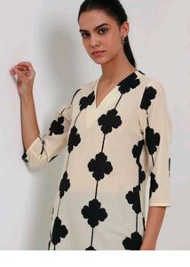 Pink Fort Cream knee length Kurta with Black Motif