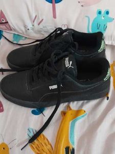 Puma Black Casual Sneakers