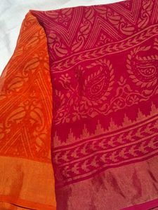 Vibrant Paisley Print Saree
