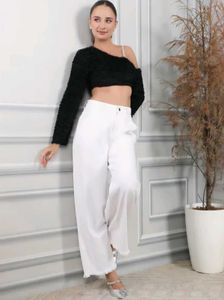 ✨️Black Fuzzy One-Shoulder Crop Top✨️