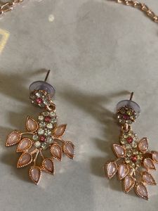 Elegant Rose Gold Necklace and Earring Set