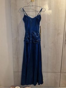 Elegant Blue Maxi Dress