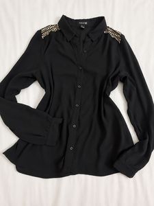 Chic Black Embellished Shoulder Blouse