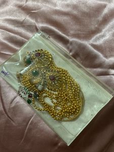 Elegant Gold-Tone Jewellery Set