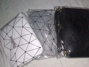 Geometric Pattern Clutch Set