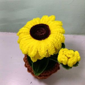Yellow Pipe Cleaner Sunflower