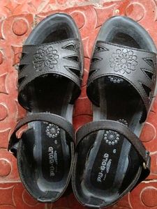 Stylish Black Women's Sandals and Belli