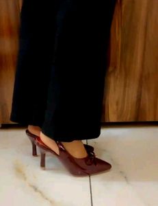 new with tags Elegant Burgundy Slingback Heels