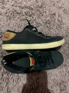 LEVIS Shoes